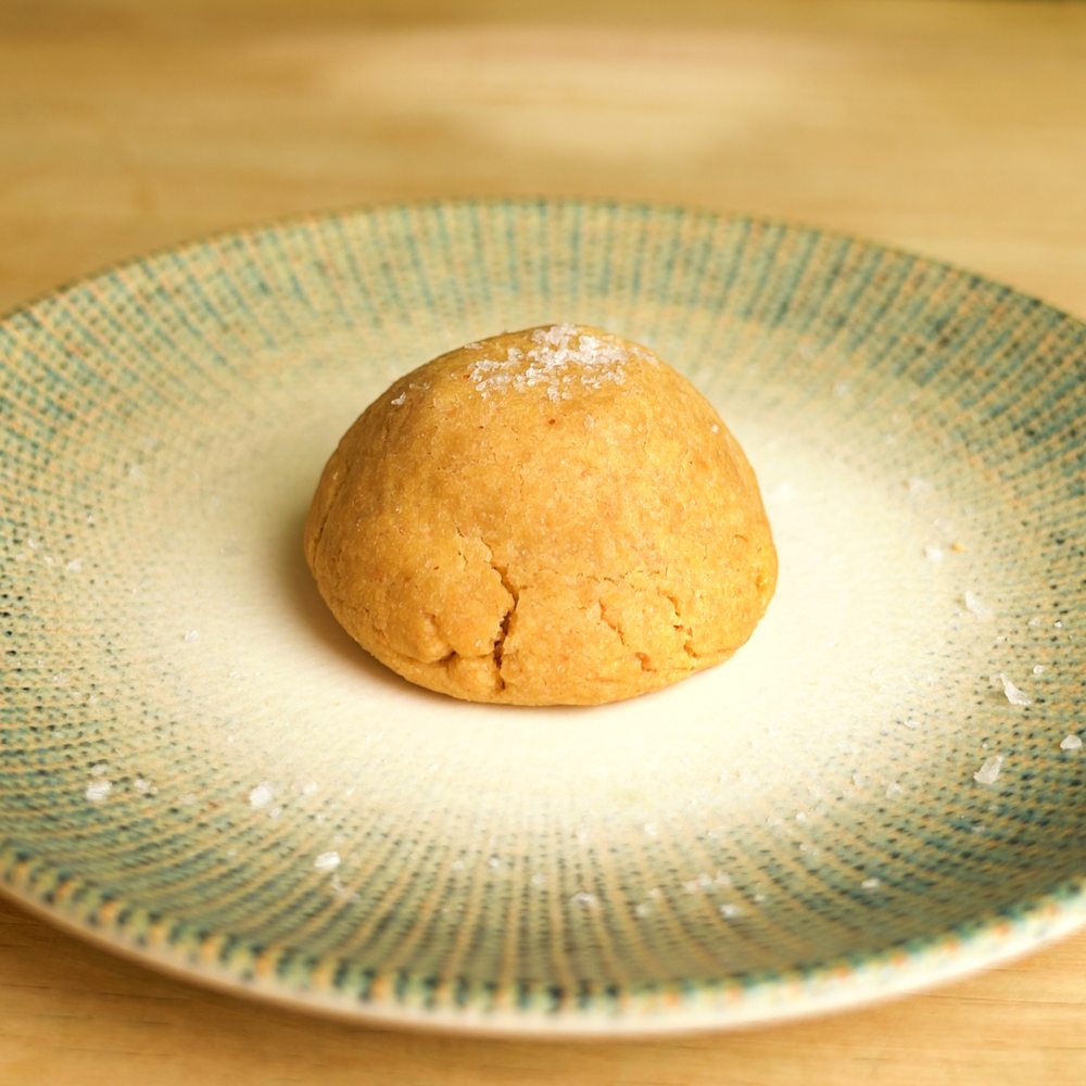 Cookie de peanut butter del obrador de Frutas Prohibidas, con sal en escamas