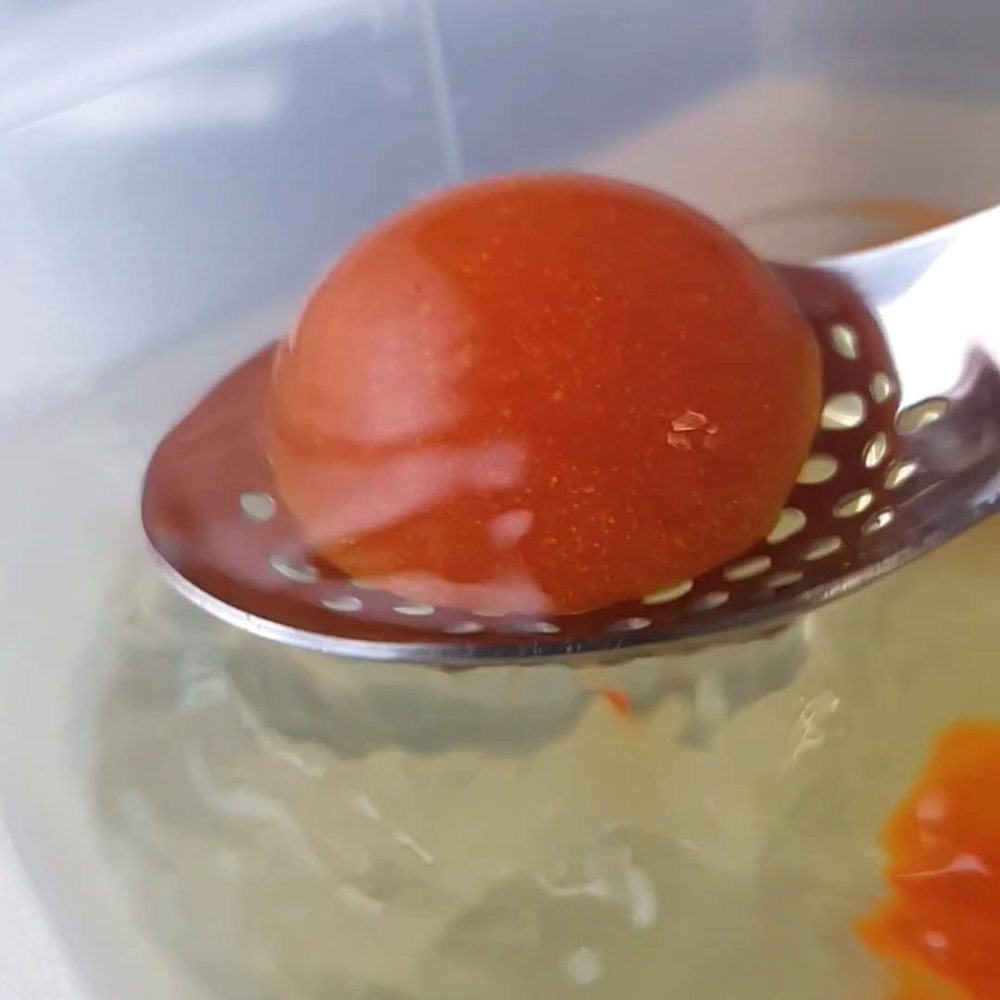 Yema del huevo vegetal de Frutas Prohibidas, elaborada en el obrador
